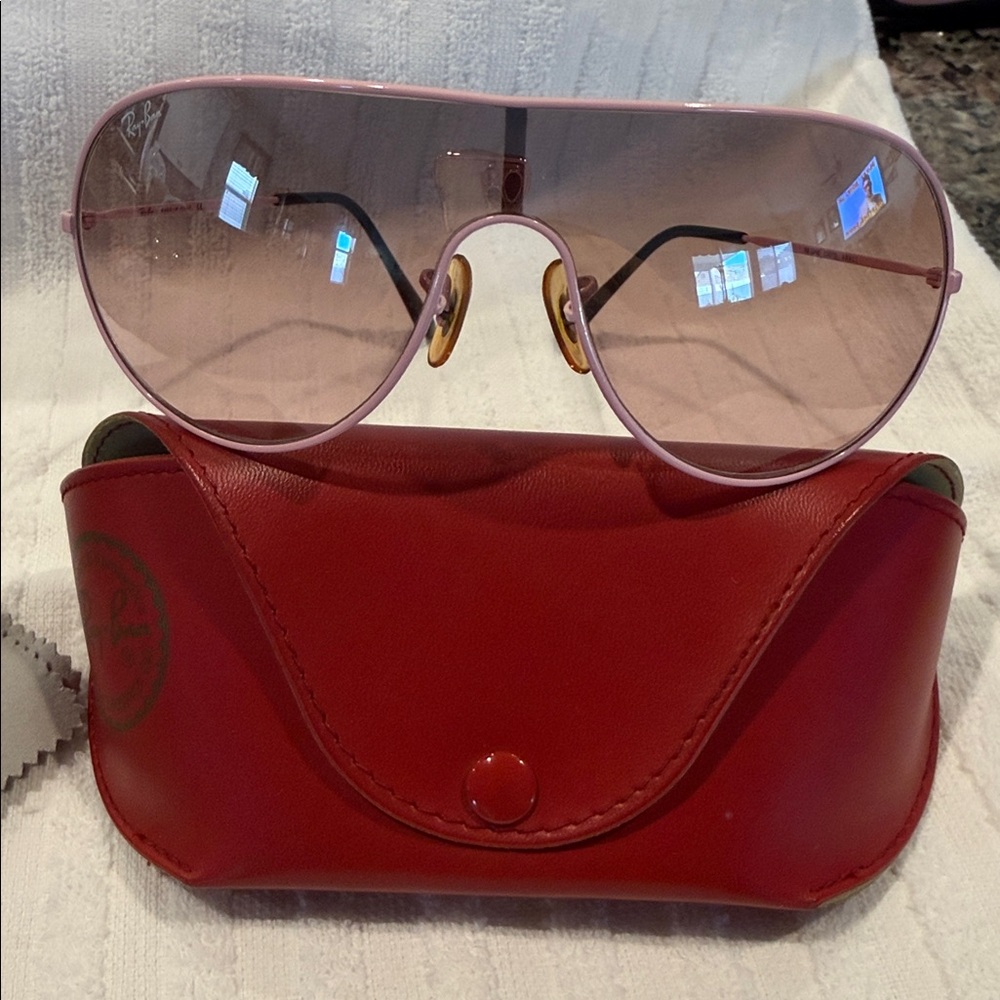 Ray-Ban Pink Frame Sunglasses with Red Case - Picture 2 of 13